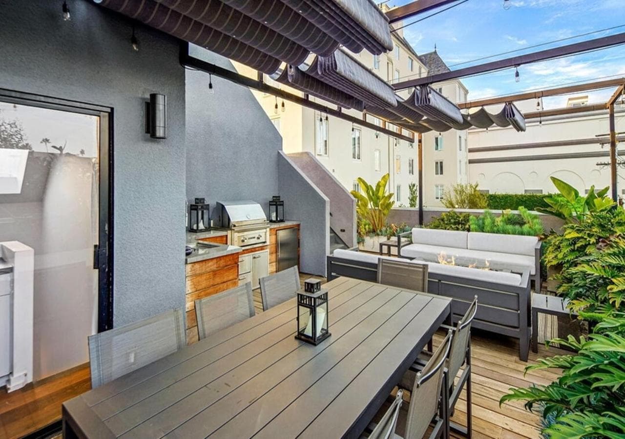 Photograph supplied for Three Bedrooms Top Apartment With Breathtaking Views