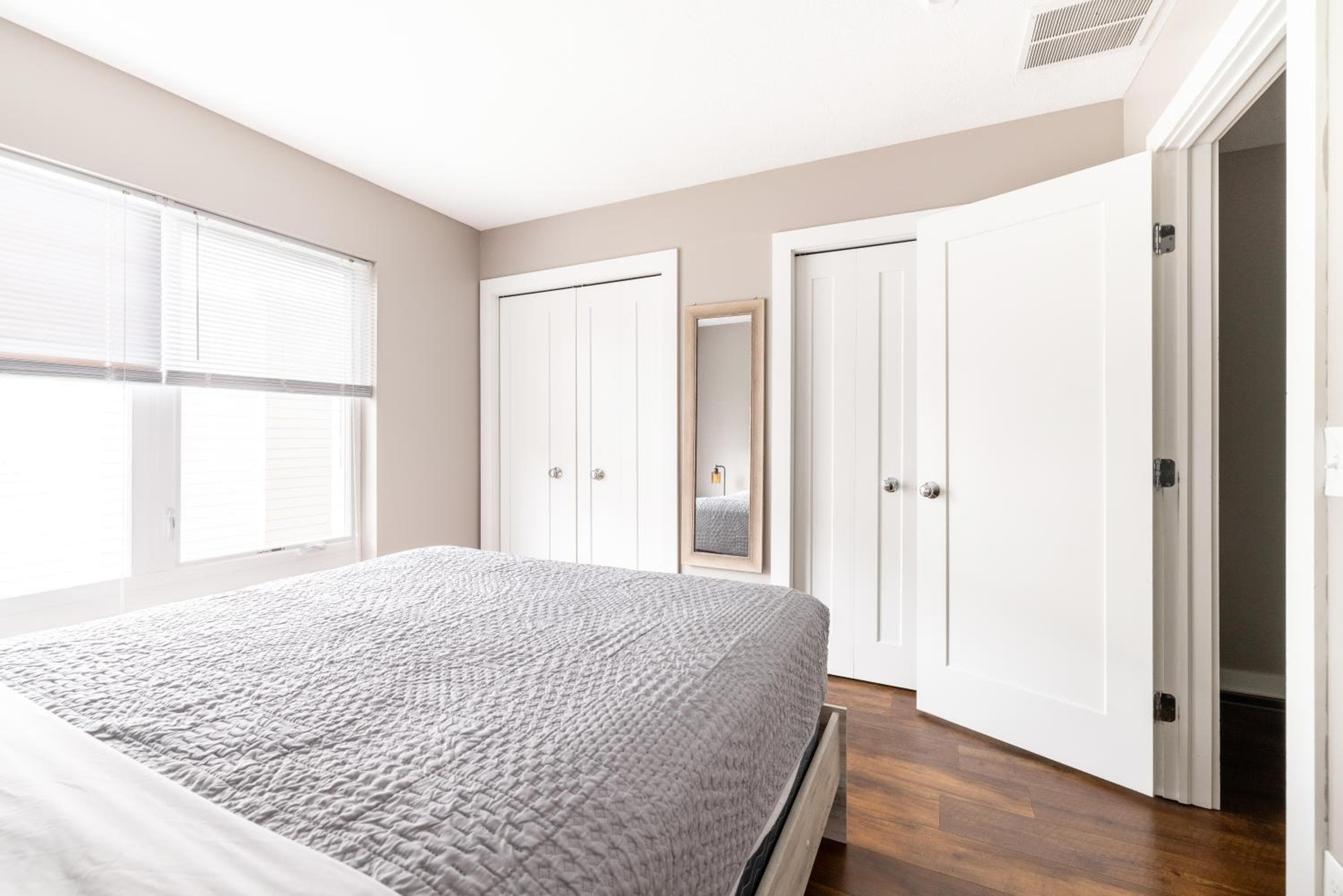 Photograph supplied for Luxury Downtown Townhome Unit 15