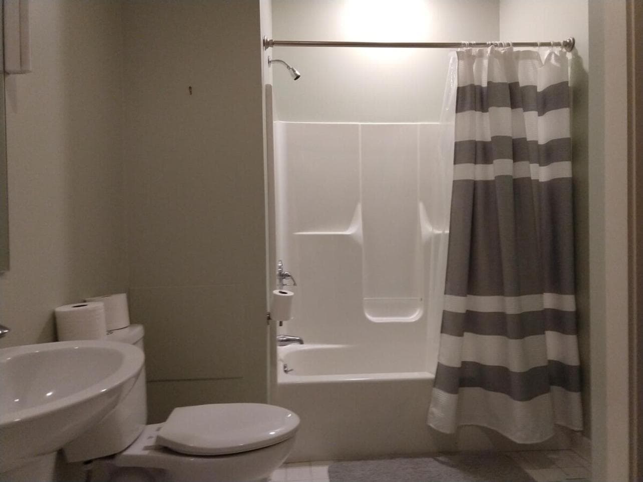 Photograph supplied for Spacious 3br Apt In Grand Old Home, Downtown Durham