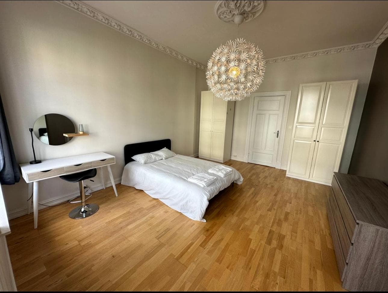 Photograph supplied for Classy Central Apartment Frogner