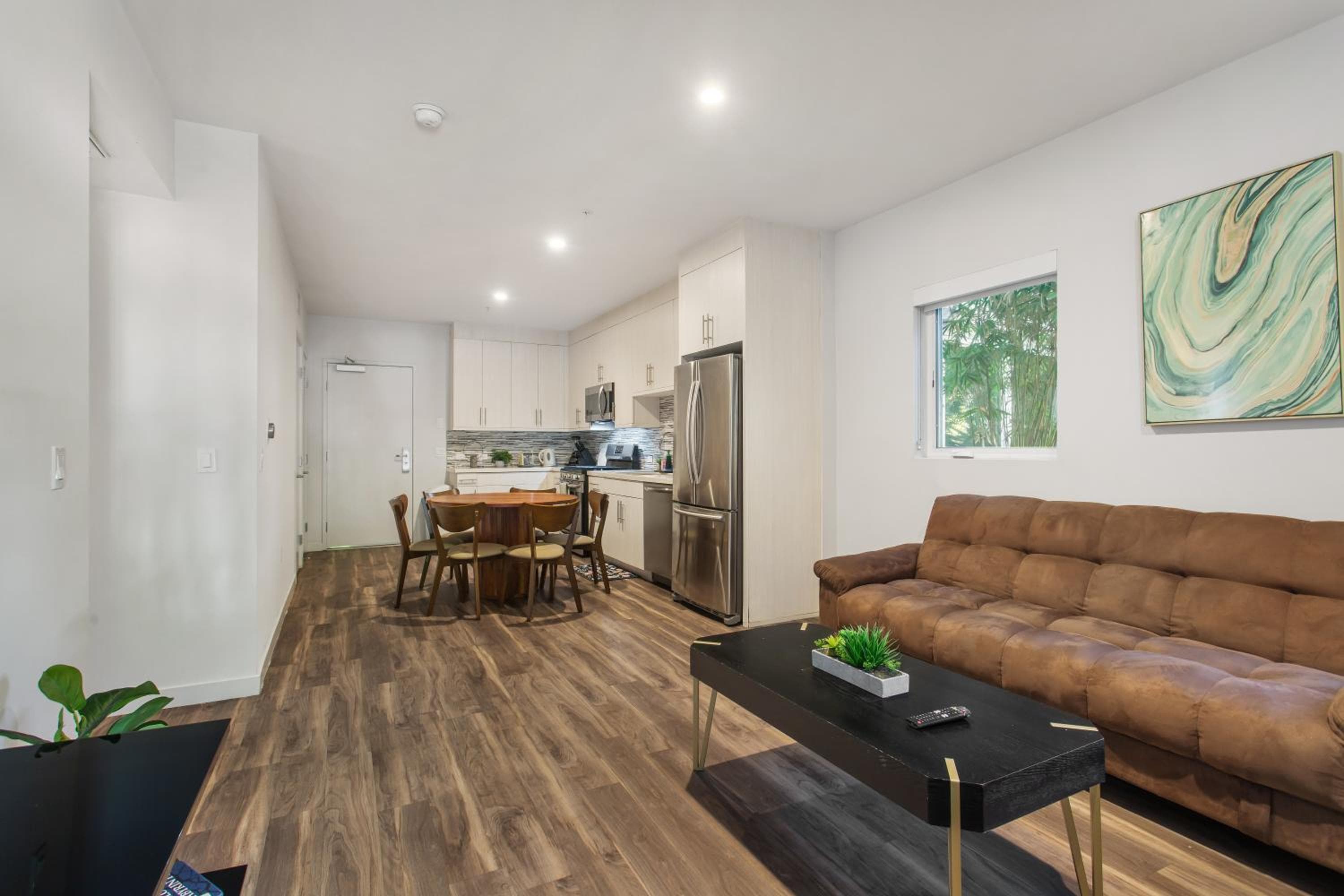 Photograph supplied for Luxury 2 bedroom at the heart of Melrose Boulevard