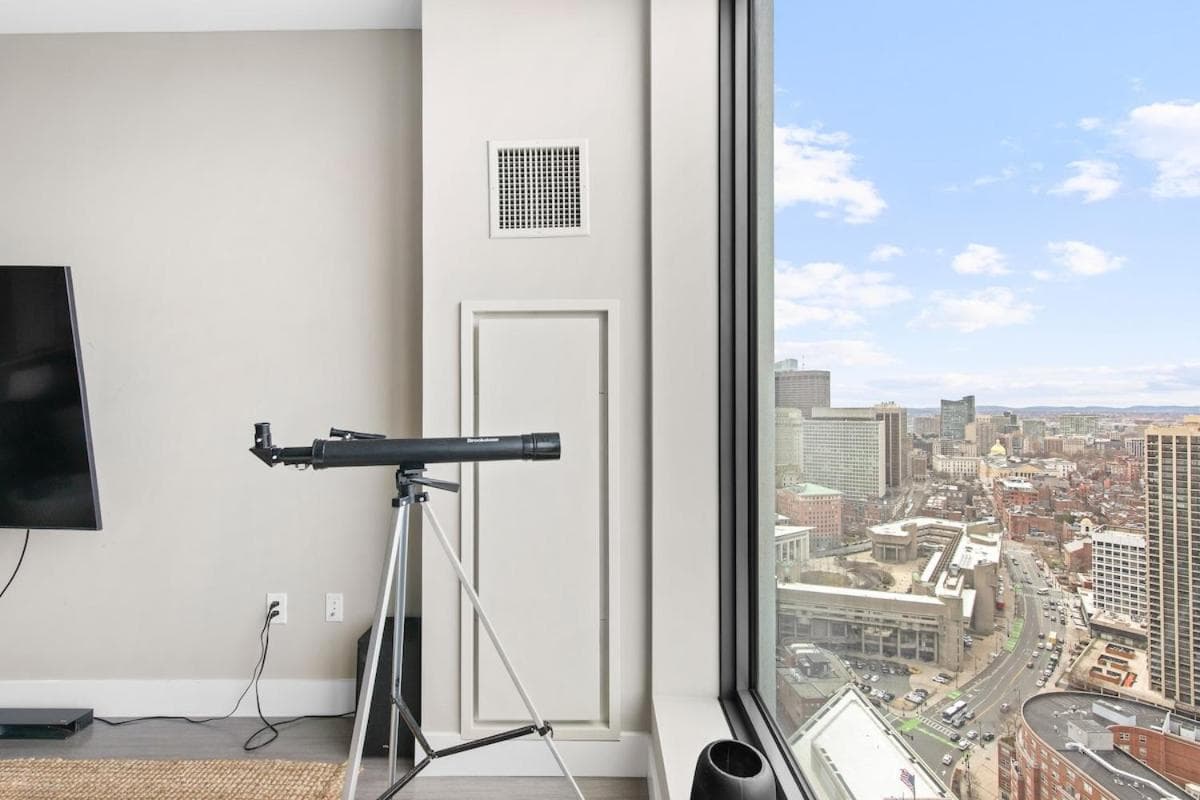 Photograph supplied for Penthouse South End 1 Bedroom