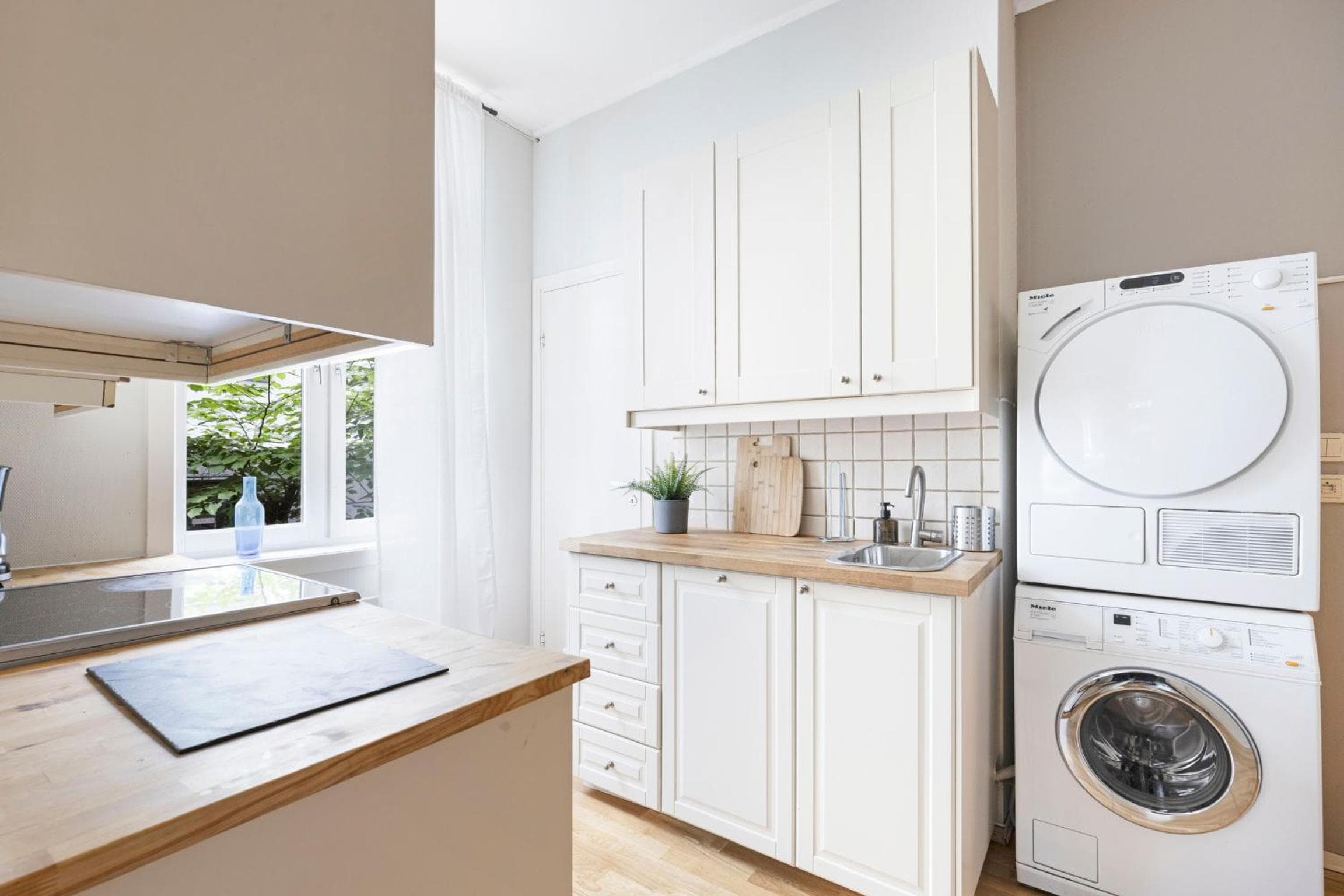 Photograph supplied for Central room rental in the city centre