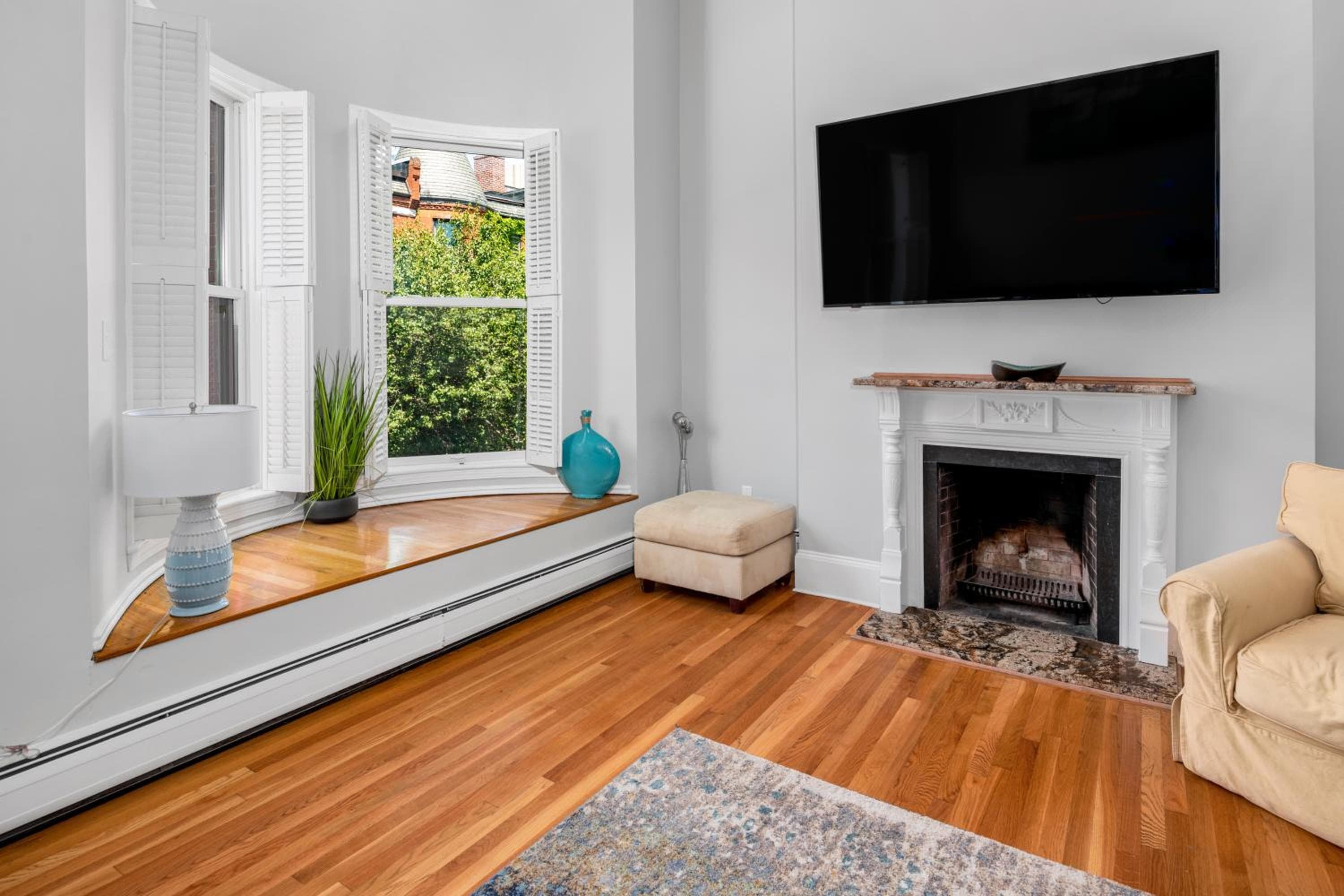 Photograph supplied for Brownstone Townhouse in Fenway