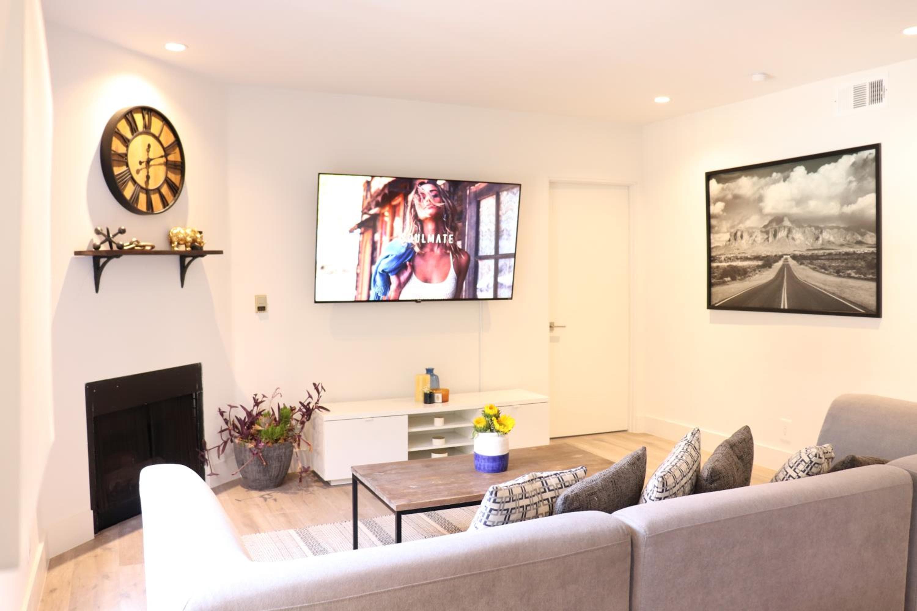 Photograph supplied for West Hollywood 2 Bedroom 2 bath with Pool