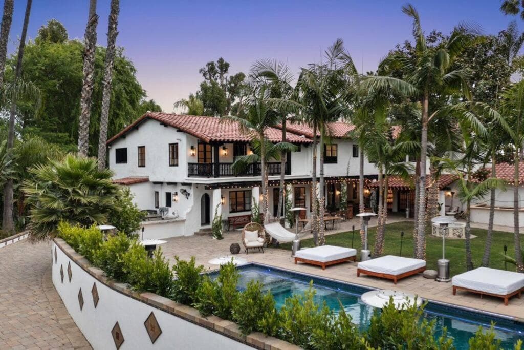 Photograph supplied for Prestigious BH Spanish Villa with Pool, Jacuzzi, BBQ