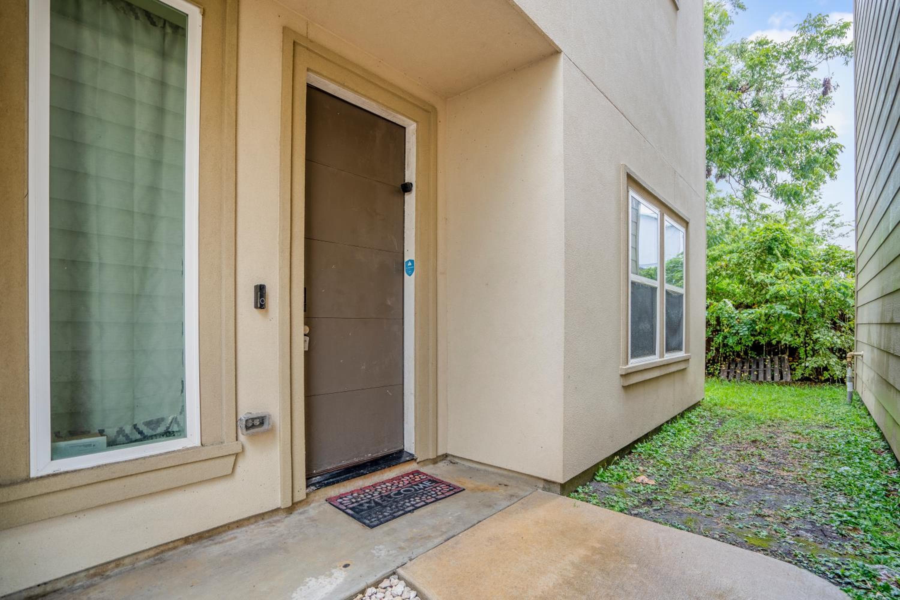 Photograph supplied for The Vibe 3bd X 4b I Downtown l Med Center I NRG Stad l Free Prking