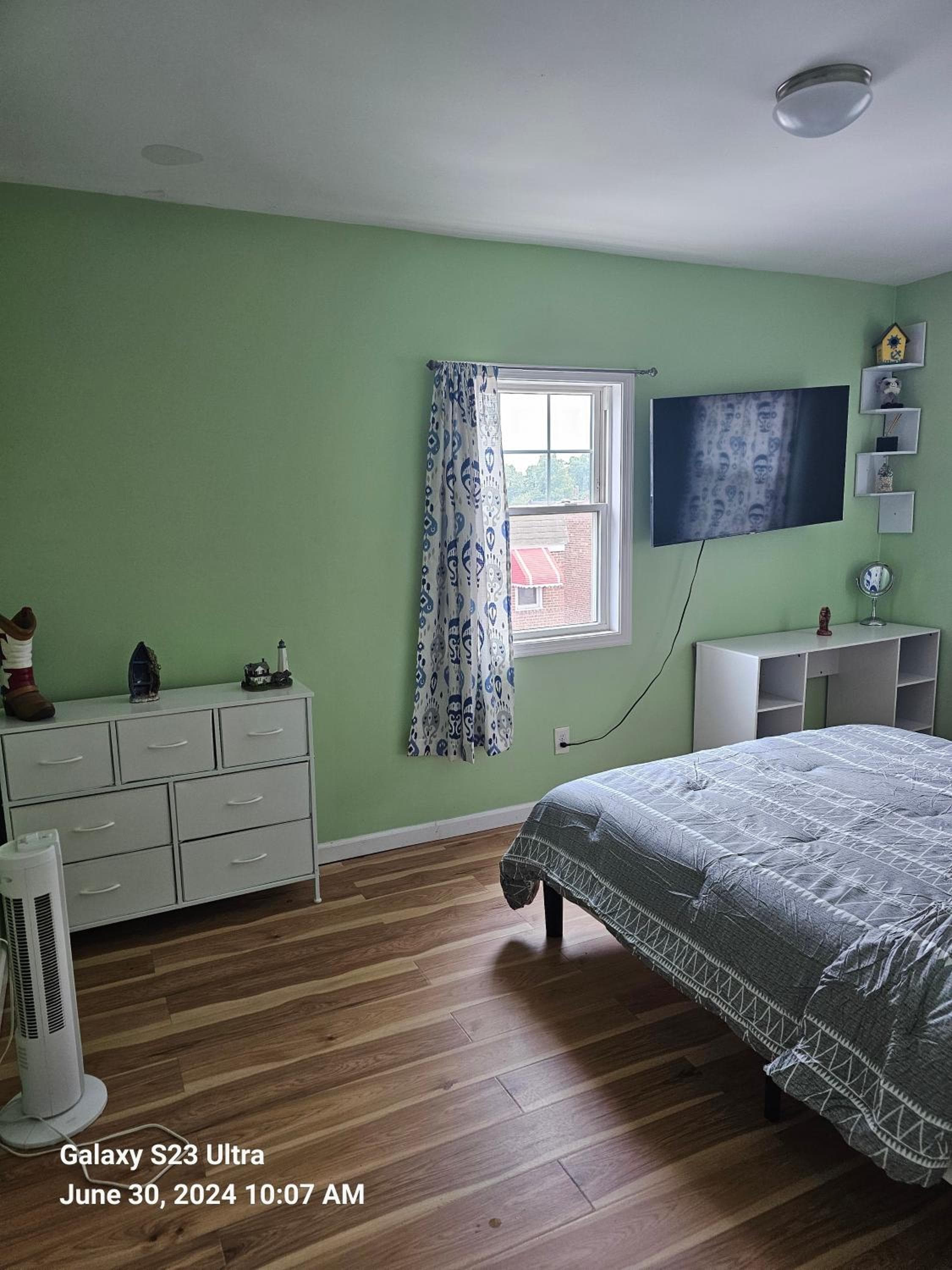 Photograph supplied for Cozy room in Baltimore city