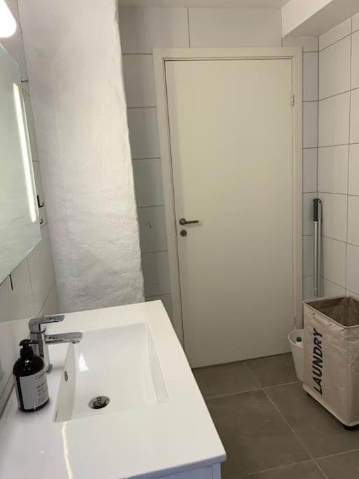 Photograph supplied for Moderne og fullt utstyrt 3-rom hageleilighet sentrum nær