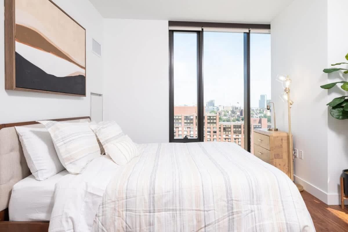 Photograph supplied for Back-Bay Upscale Central Penthouse W Roof-top
