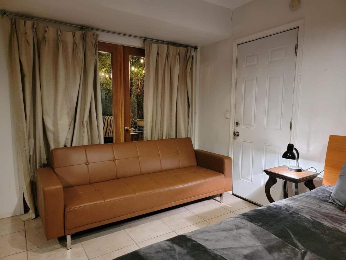 Photograph supplied for Private guest studio 5 minutes to Rodeo Drive and in great area