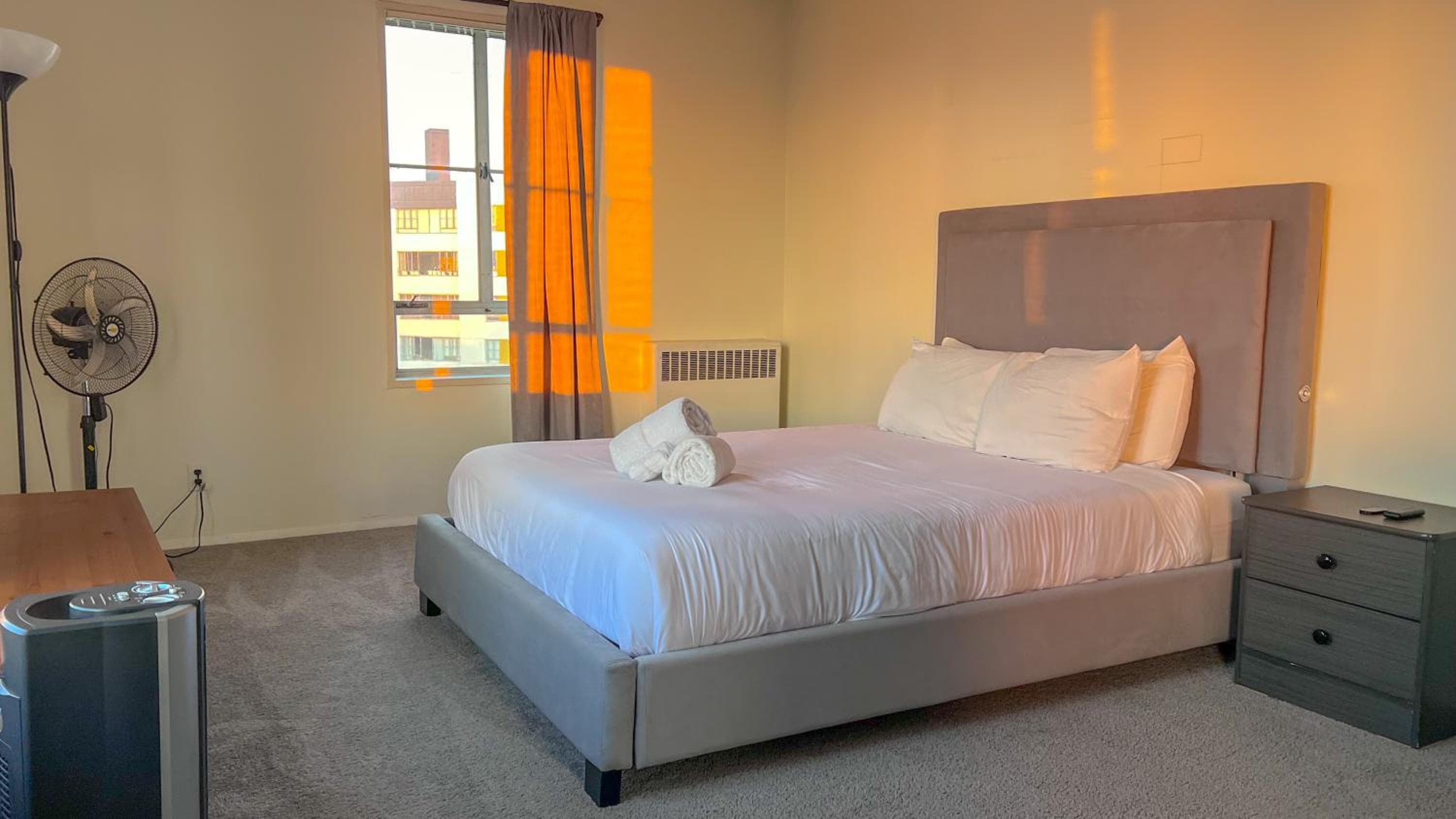Photograph supplied for Stylish Apartment Walking Distance to The Grove