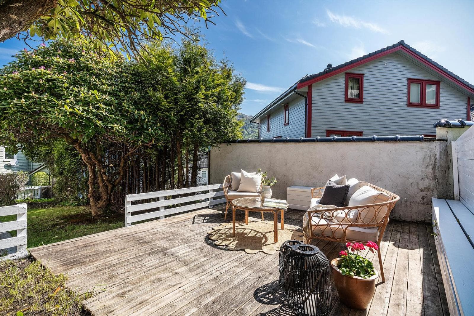 Photograph supplied for Panoramic Apartment & Garden