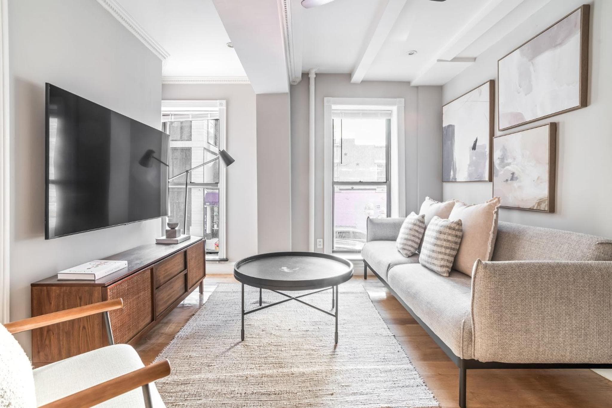Photograph supplied for Charming 2-Bed 1-Bath Apartment in Turtle Bay