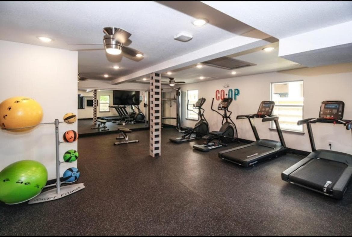 Photograph supplied for Entire Apt-NRG & Med Center Minutes Away