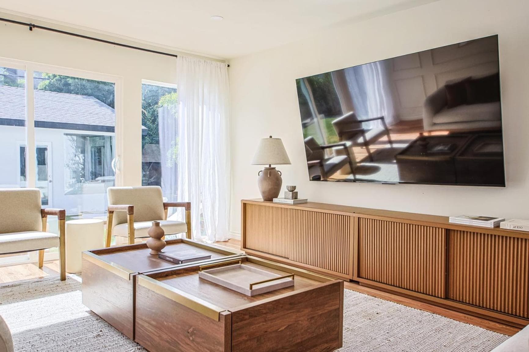 Photograph supplied for Elegant 6BR with Tranquil Outdoor Oasis