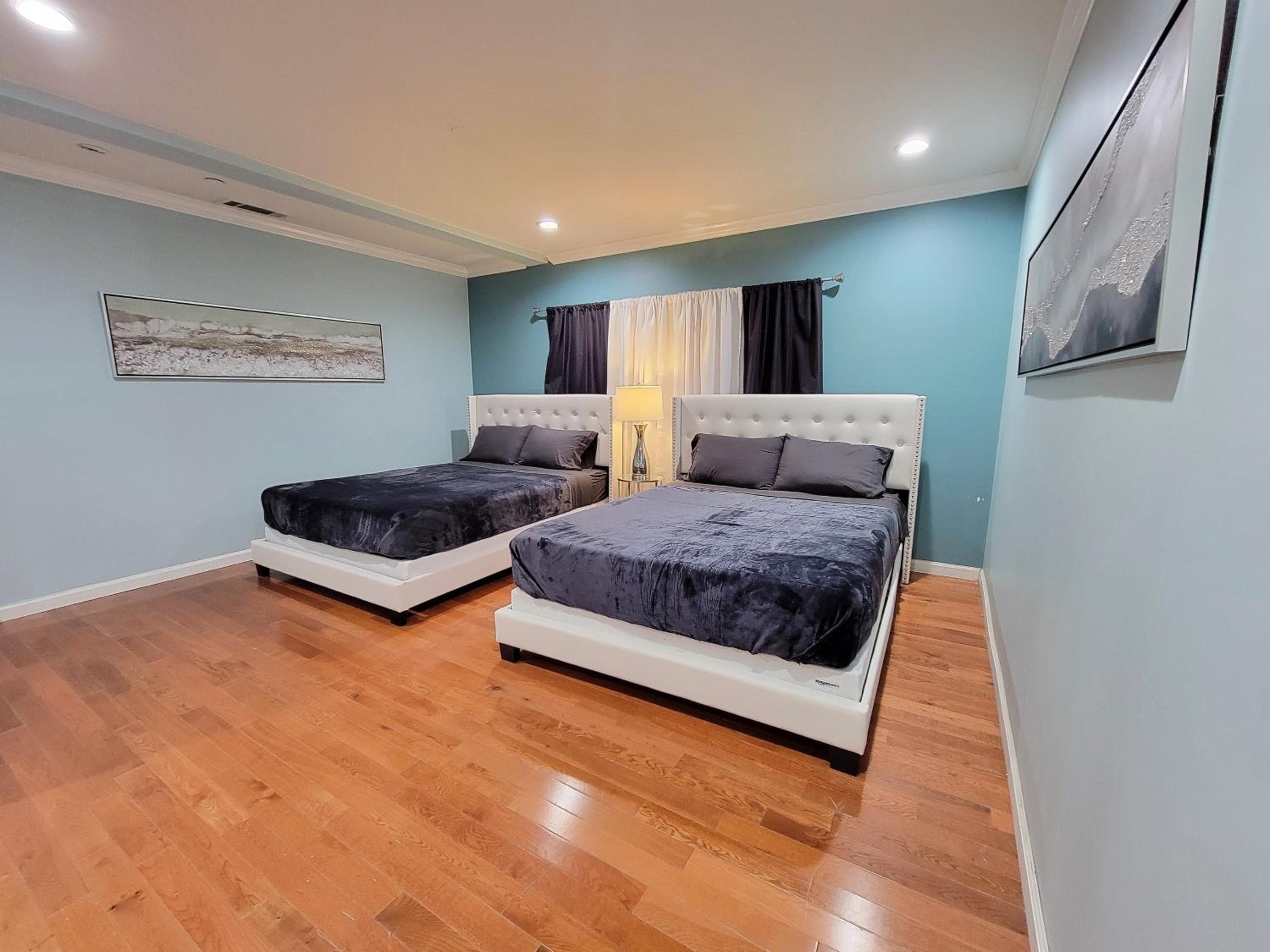 Photograph supplied for 3 bedroom ground floor guest suite with patio area by MrC Hotel Great area