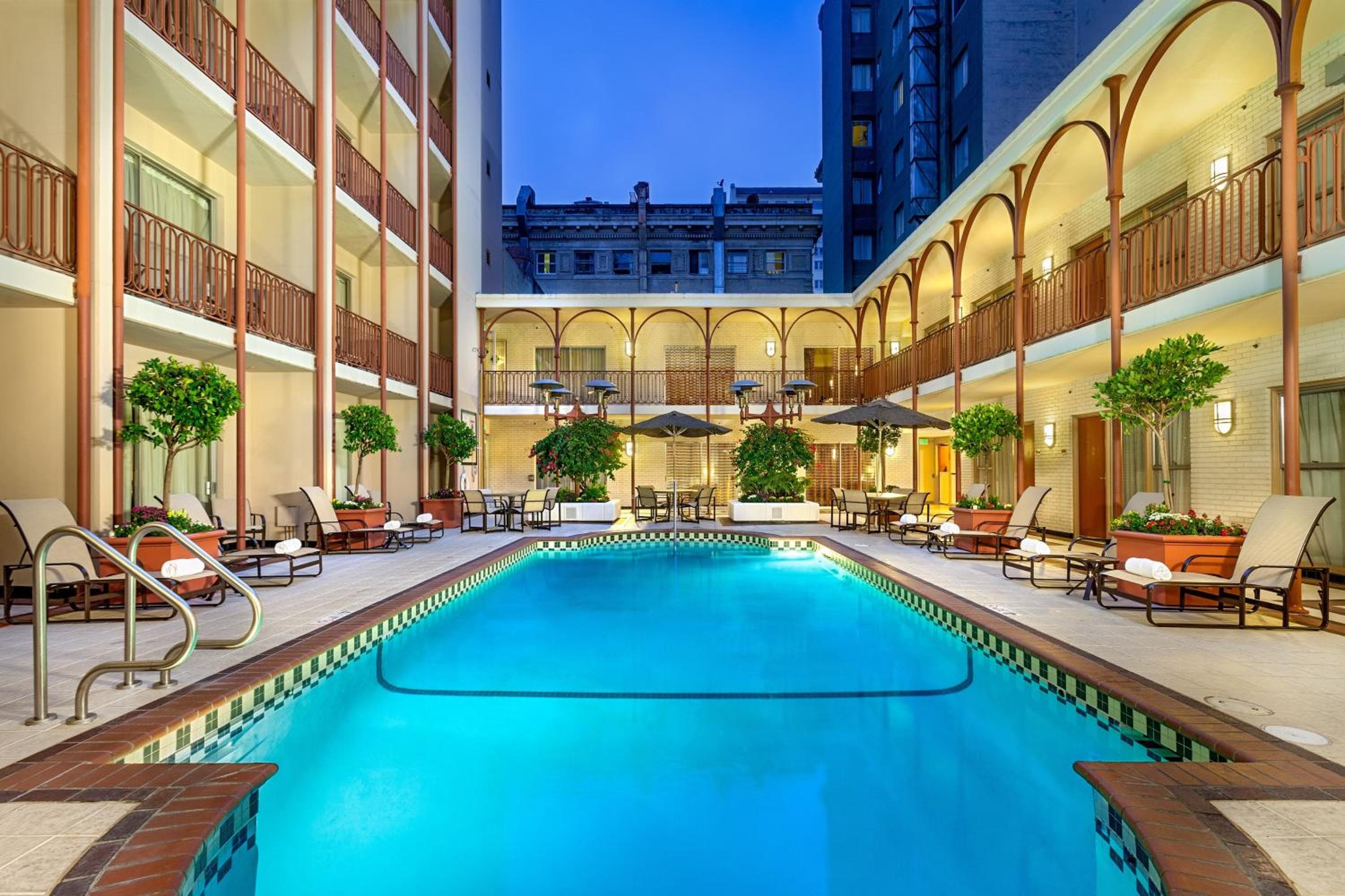 Photograph supplied for Handlery Union Square Hotel