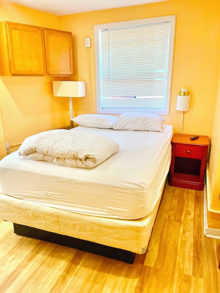 Photograph supplied for BedExpress hotel hostel