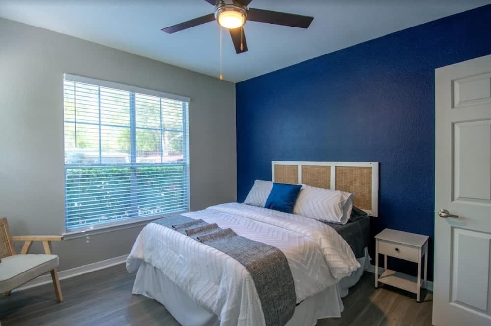 Photograph supplied for Great Location and Upgraded Apartment