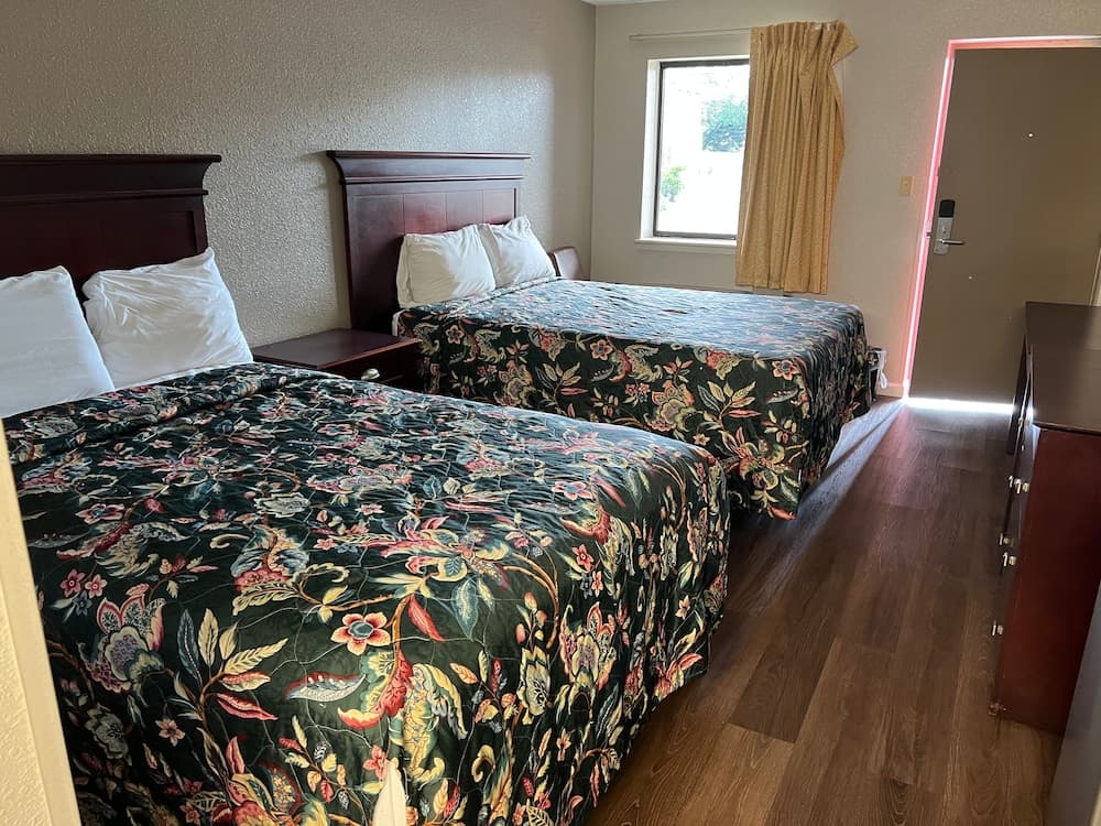 Photograph supplied for Budget Plaza Motel