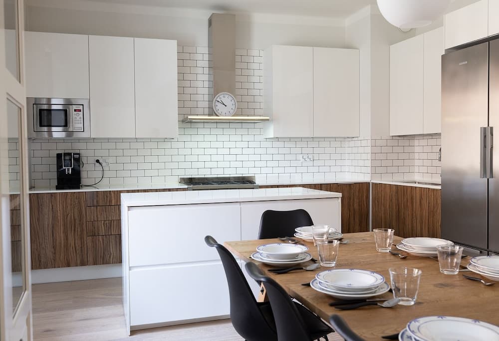 Photograph supplied for 2ndhomes 144 m2 Stylish 3BR Center Home