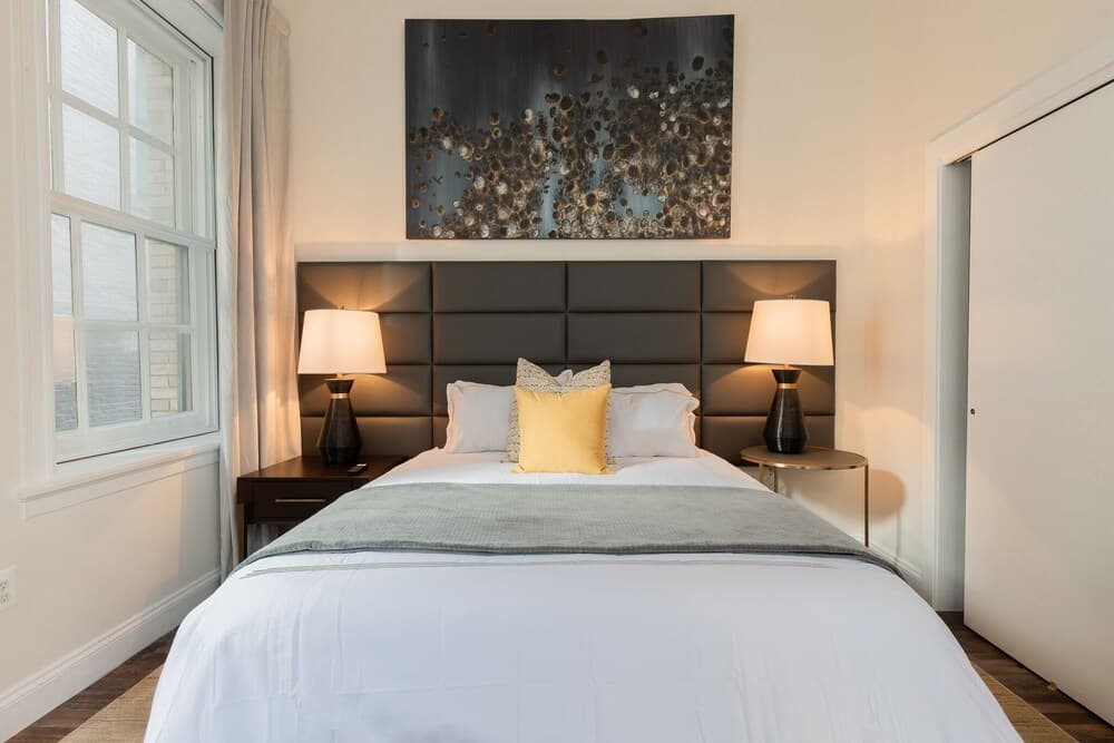 Photograph supplied for Inner Harbor's Best Furnished Luxury Apartments 1 Bedroom Apts by Redawning