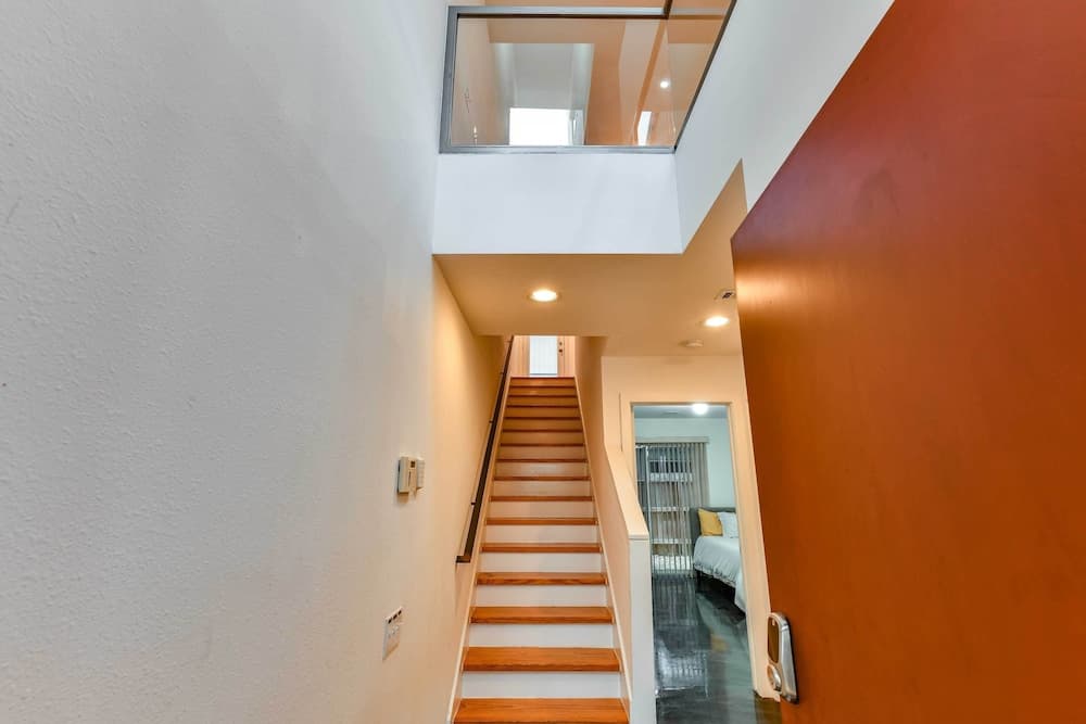 Photograph supplied for Modern Houston Townhome: 5 Miles to Downtown!