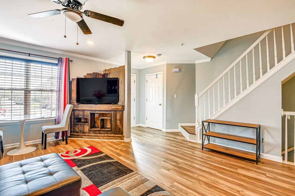 Photograph supplied for Spacious Dundalk Townhome: 8 Mi to Inner Harbor!