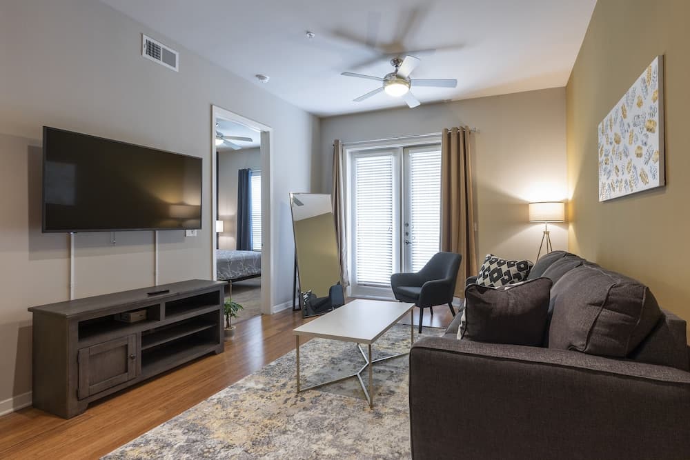 Photograph supplied for Luxury Med Center Fully Equipped King Sized Bed Condos