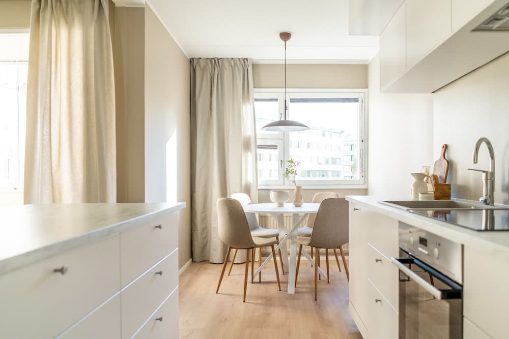 Photograph supplied for Fully renovated 3br apartment with sauna