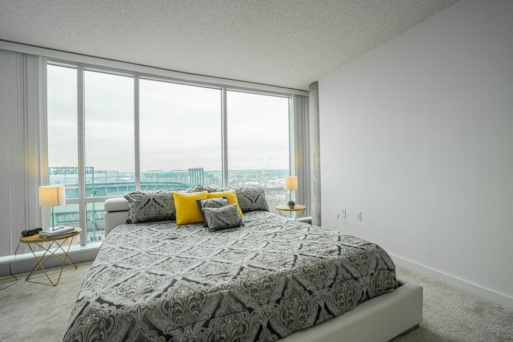 Photograph supplied for Downtown 2br Apartment Near Convention Center 2 Bedroom Apts by RedAwning