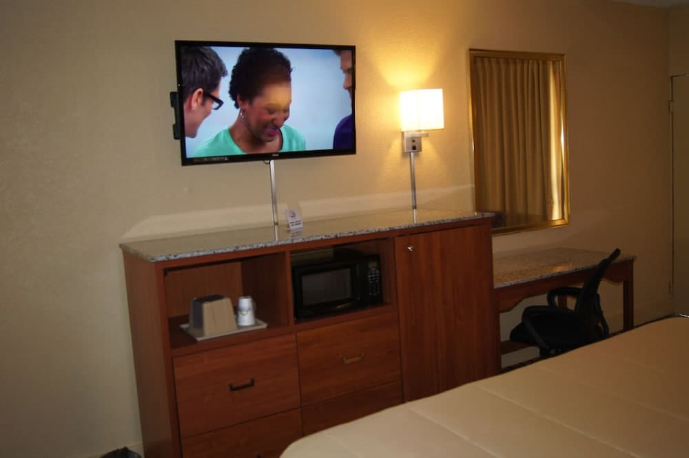 Photograph supplied for Royal Inn