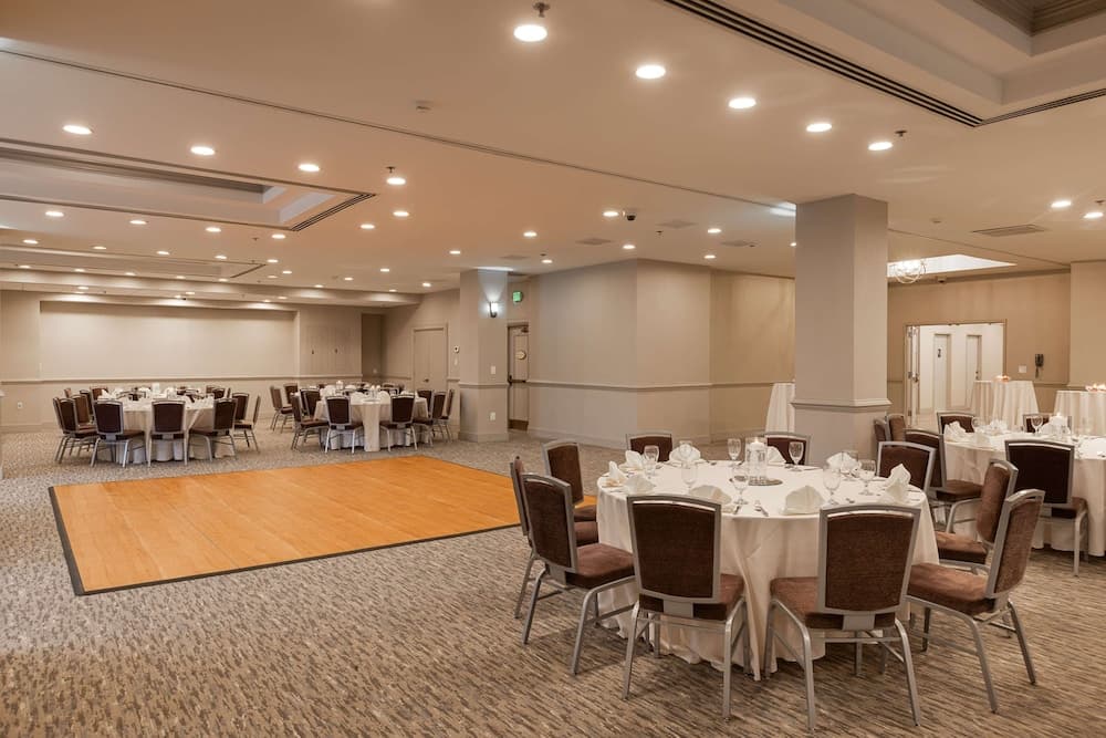 Photograph supplied for Inn at the Colonnade Baltimore - a DoubleTree by Hilton