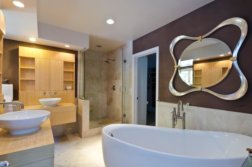 Photograph supplied for LA128 2 Bedroom Apartment By Senstay