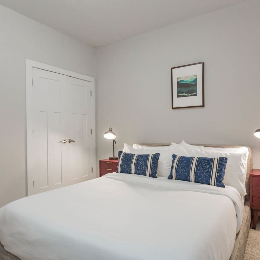 Photograph supplied for Cozysuites Musicrow Alluring 1BR w Free Parking 28