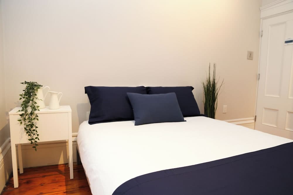 Photograph supplied for Maverick Suites at 40 Temple St