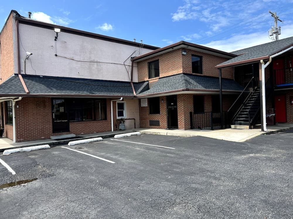 Photograph supplied for Budget Plaza Motel