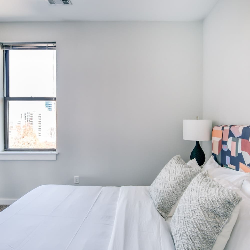 Photograph supplied for Cozysuites Music Row Chic 1BR w Free Parking 42