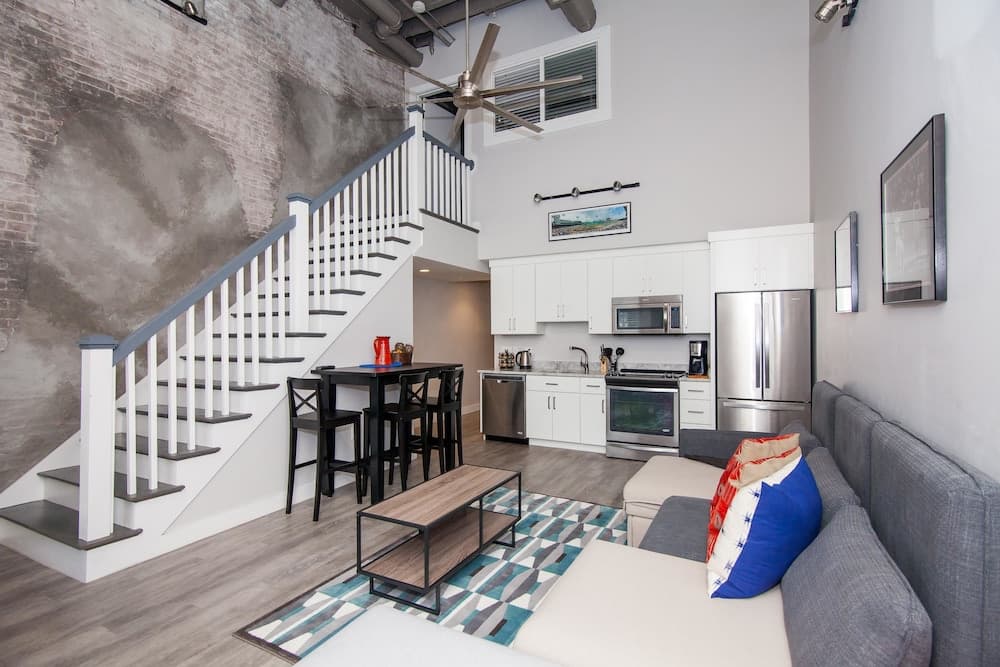 Photograph supplied for BOS008 2 Bedroom Apartment By Senstay