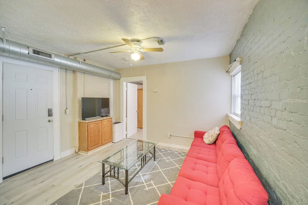 Photograph supplied for Cleveland Heights Apt < 2 Mi to University Circle!