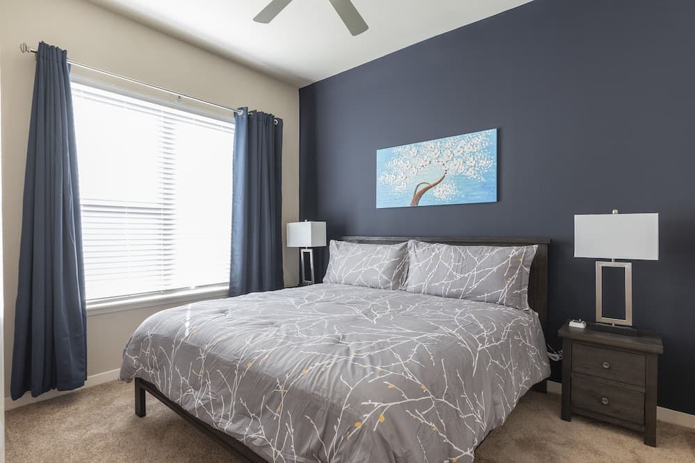 Photograph supplied for Luxury Med Center Fully Equipped King Sized Bed Condos