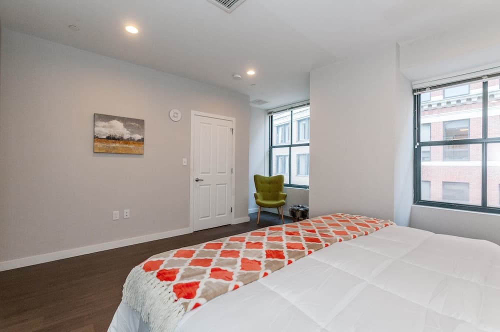 Photograph supplied for BOS005 2 Bedroom Apartment By Senstay