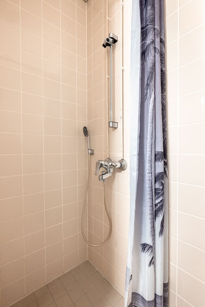 Photograph supplied for 2ndhomes Bright & Compact Studio Apt
