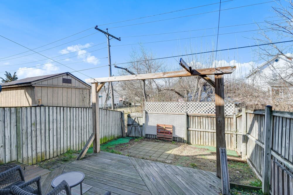 Photograph supplied for Spacious Dundalk Townhome: 8 Mi to Inner Harbor!