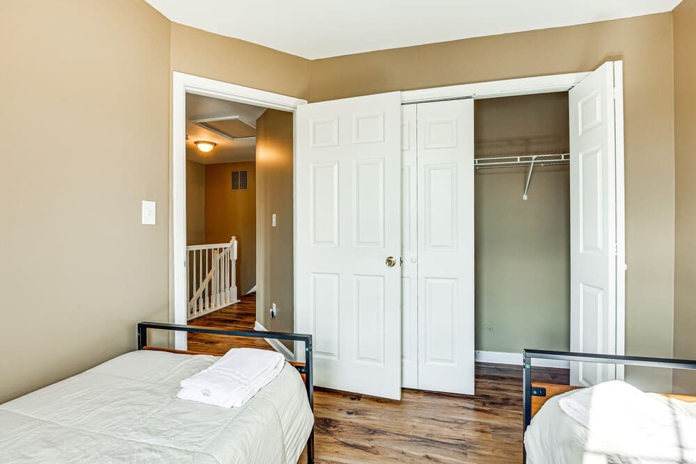 Photograph supplied for Spacious Dundalk Townhome: 8 Mi to Inner Harbor!