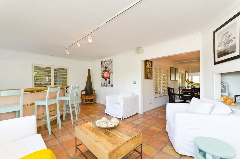 Photograph supplied for LA128 2 Bedroom Apartment By Senstay