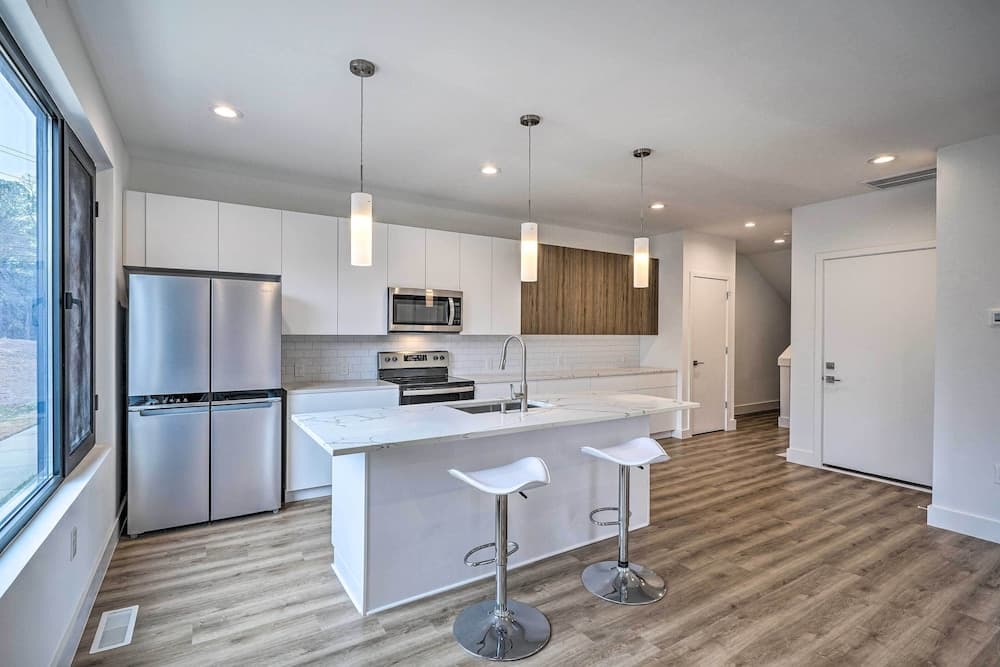Photograph supplied for Spacious & Modern Townhome 6 Mi to Duke!