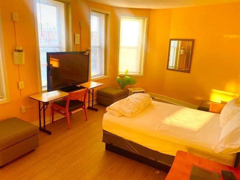 Photograph supplied for BedExpress hotel hostel