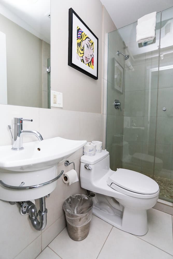 Photograph supplied for Maverick Suites at 245 Newbury St